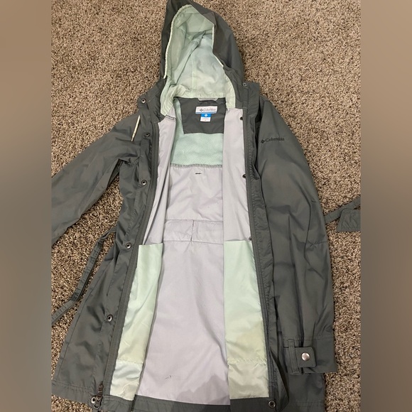 Columbia Omni Shield Rain Jacket size Medium - Picture 6 of 10